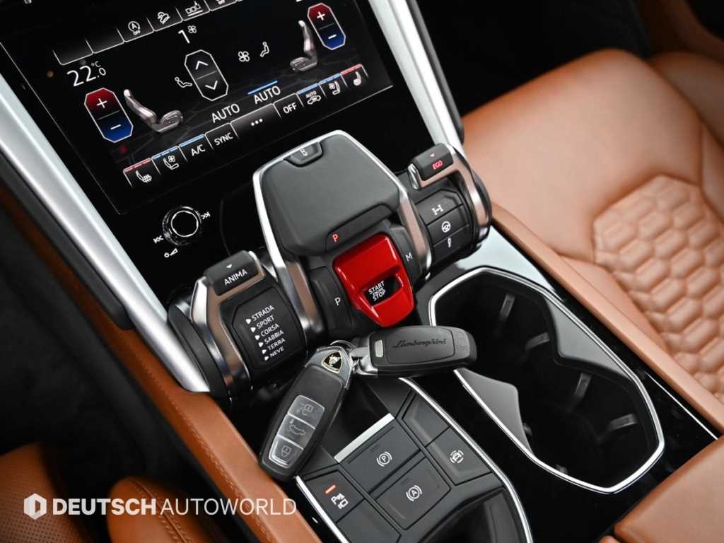 Lamborghini Urus — photo 09