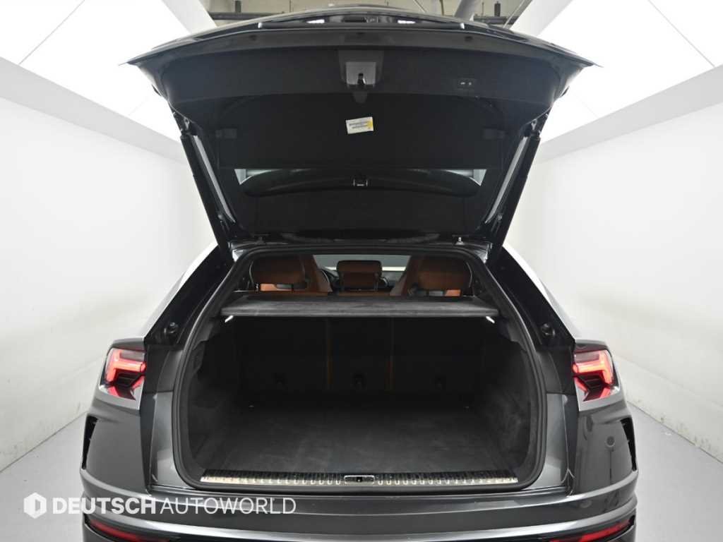Lamborghini Urus — photo 20