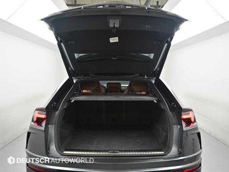 Lamborghini Urus — photo 20