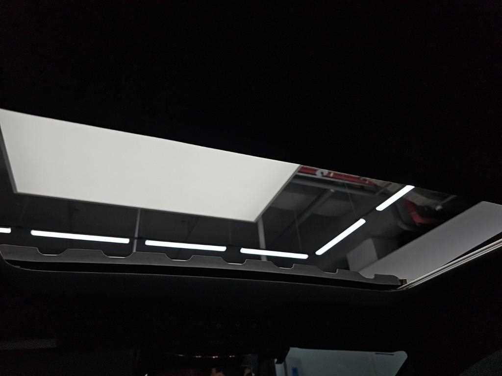 Mercedes-Benz CLS-Class — photo 14