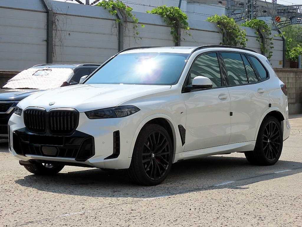 BMW X5 — photo 02