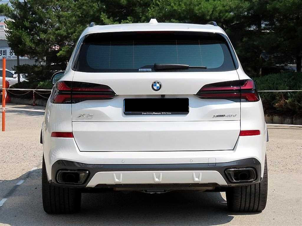BMW X5 — photo 04