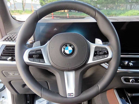 BMW X5 — photo 08