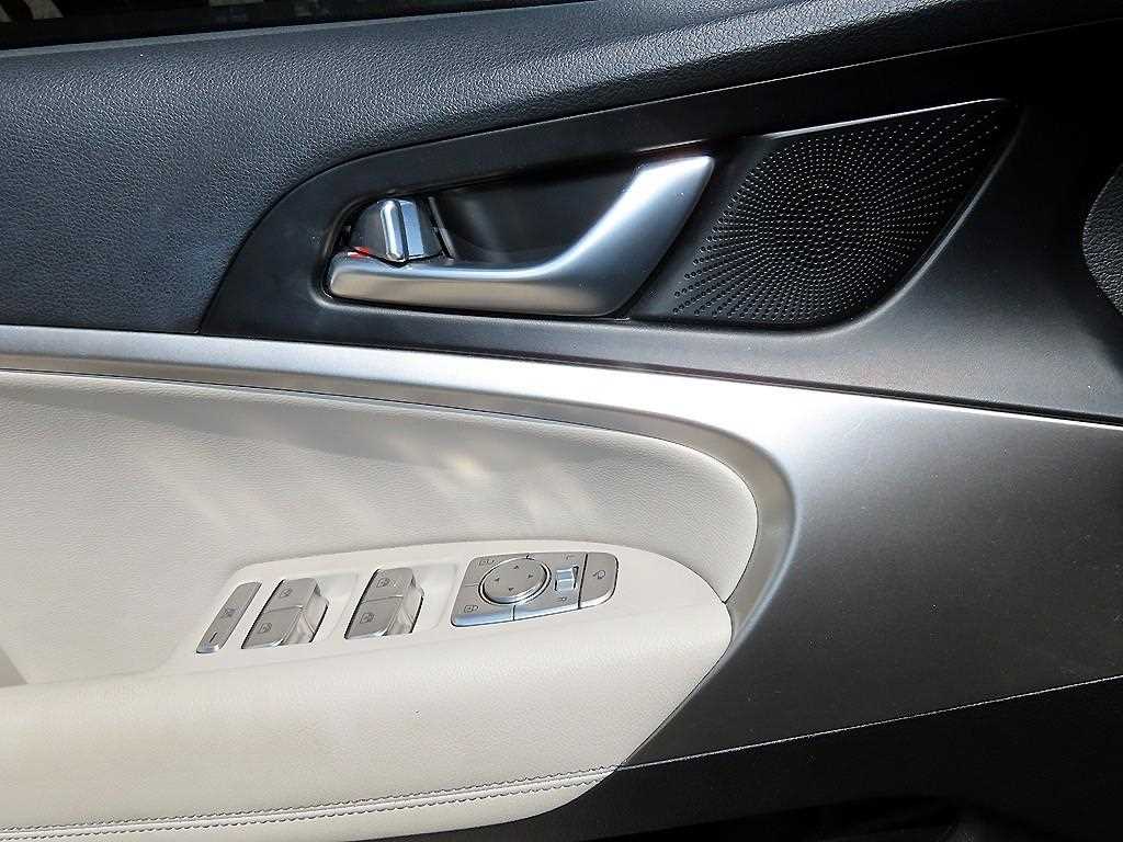 Genesis G70 — photo 11