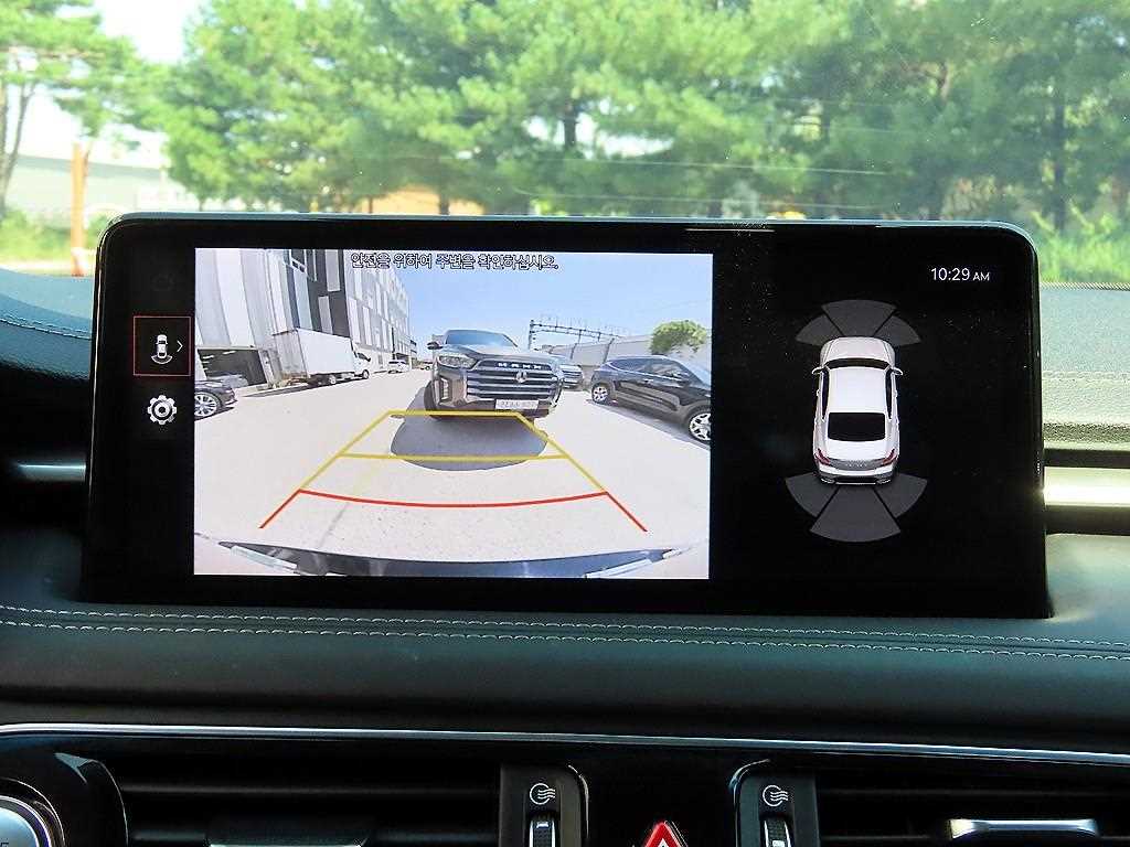 Genesis G70 — photo 15