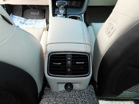 Genesis G70 — photo 18