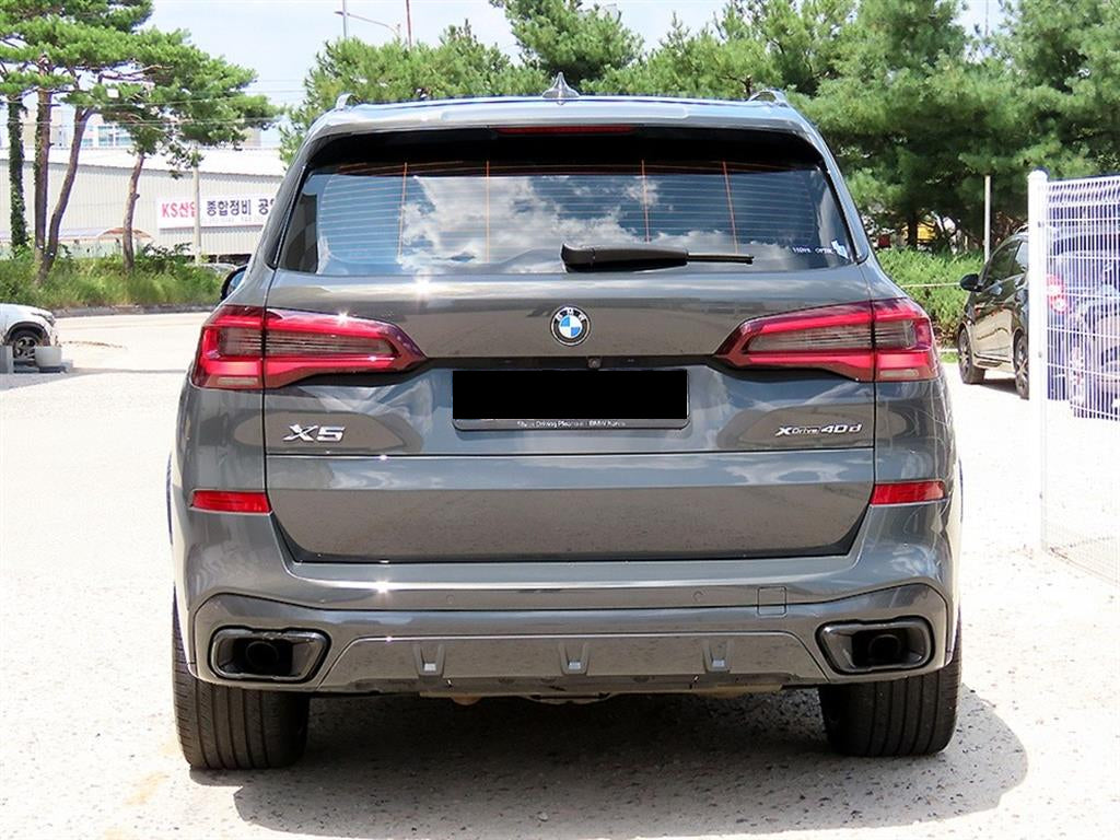 BMW X5 — photo 04