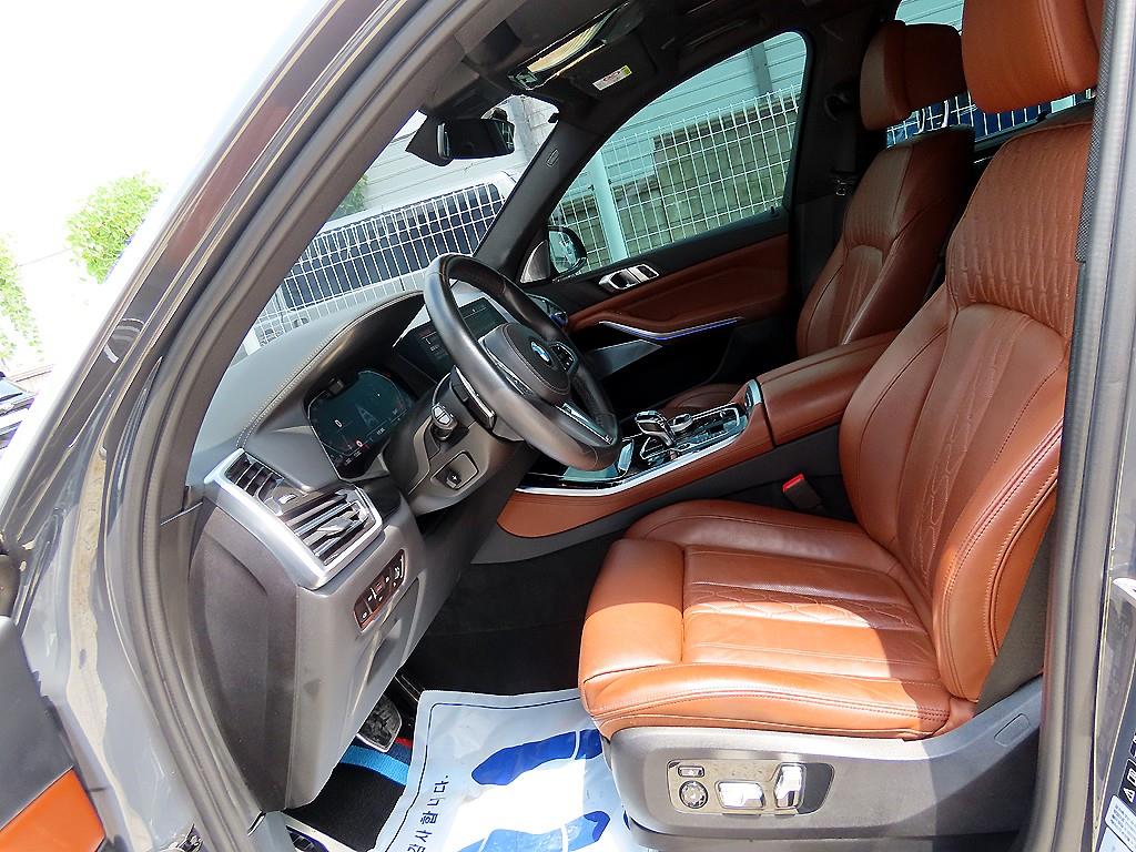 BMW X5 — photo 05