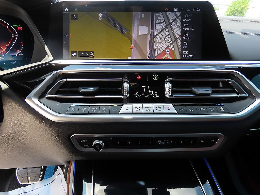 BMW X5 — photo 13