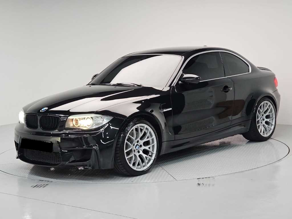BMW 1M — photo 01