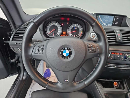 BMW 1M — photo 09