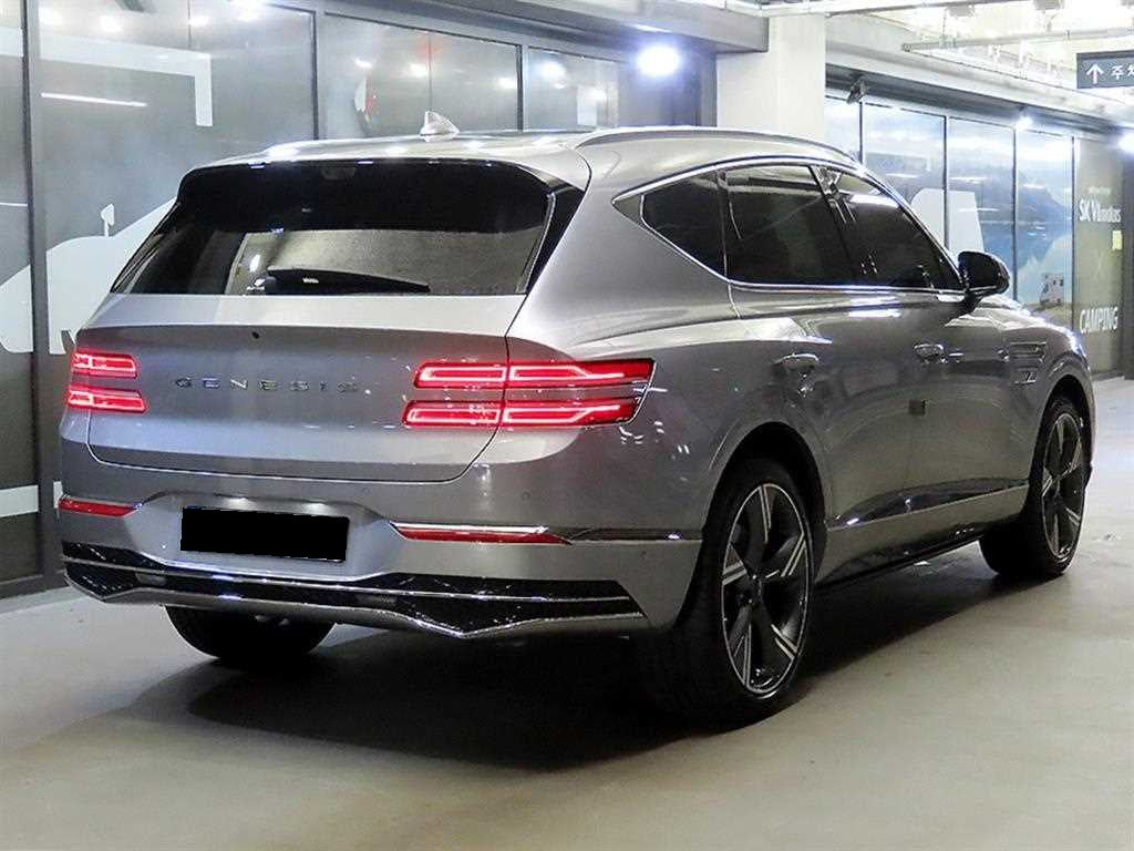 Genesis GV80 — photo 04