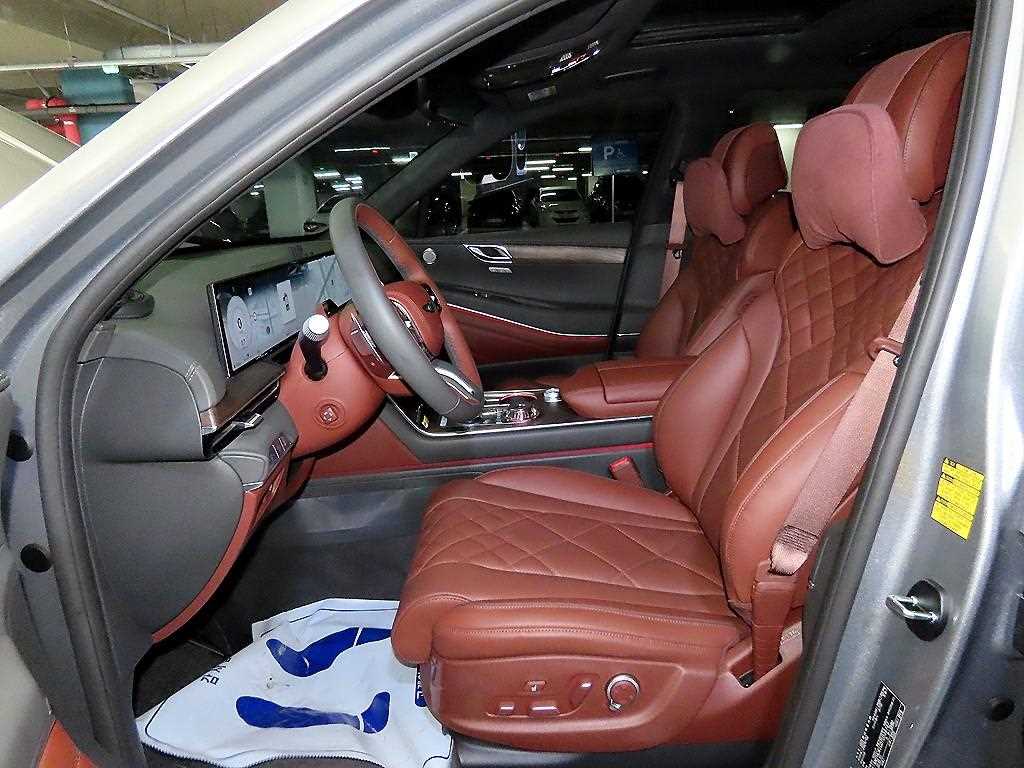 Genesis GV80 — photo 06