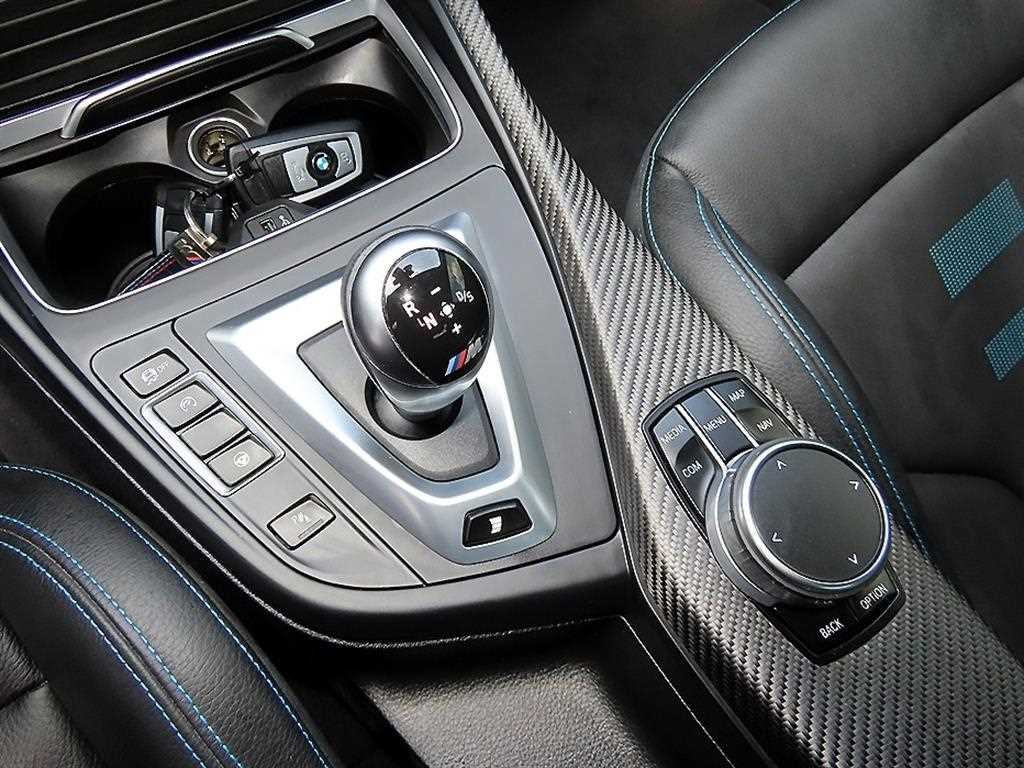 BMW M2 — photo 10