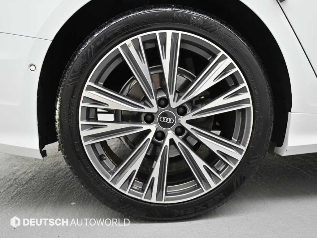 Audi A6 — photo 05