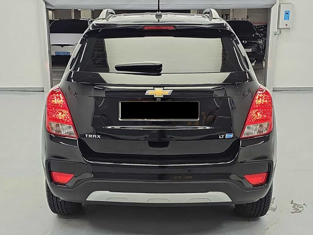 CHEVROLET Trax — photo 03
