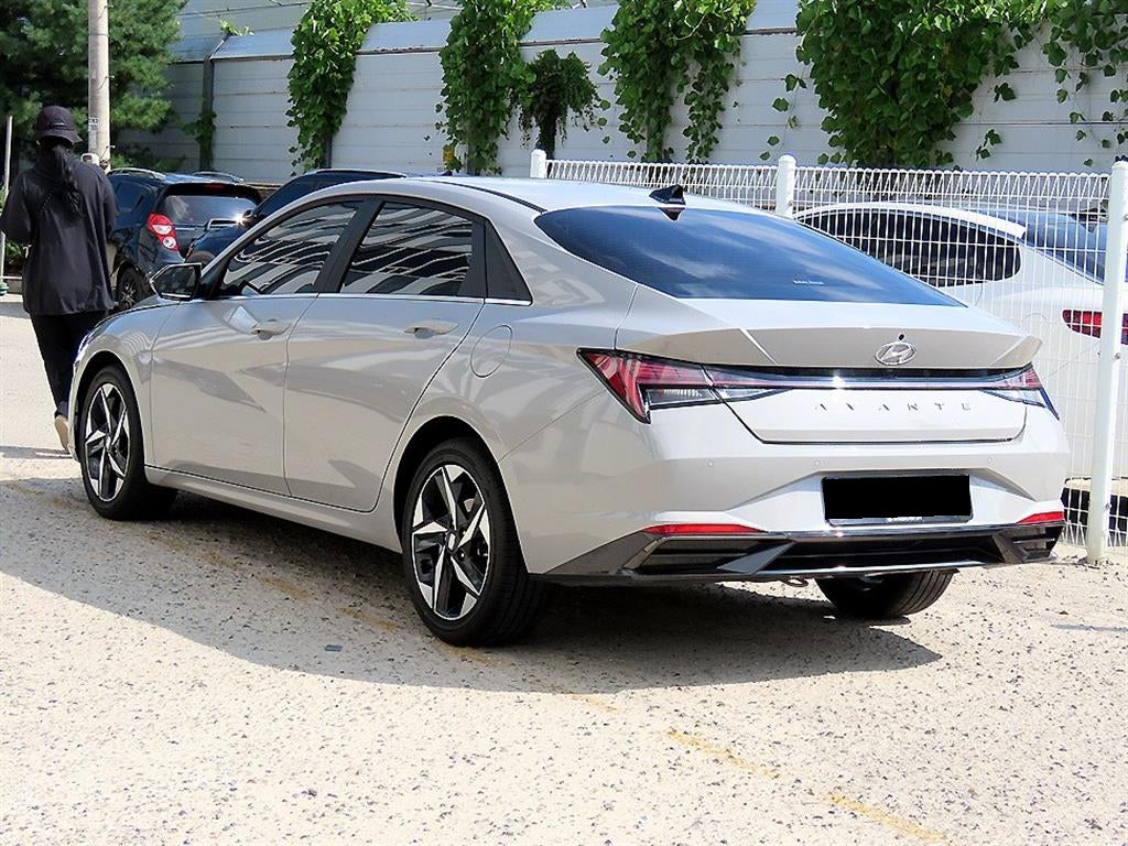Hyundai AVANTE — photo 03