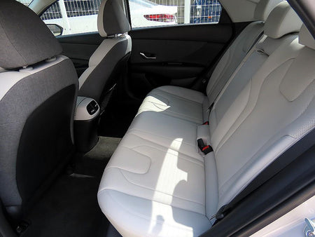 Hyundai AVANTE — photo 06