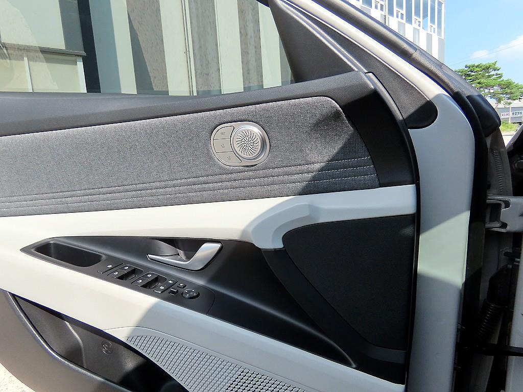 Hyundai AVANTE — photo 11