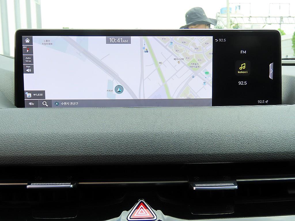 Genesis G80 — photo 13