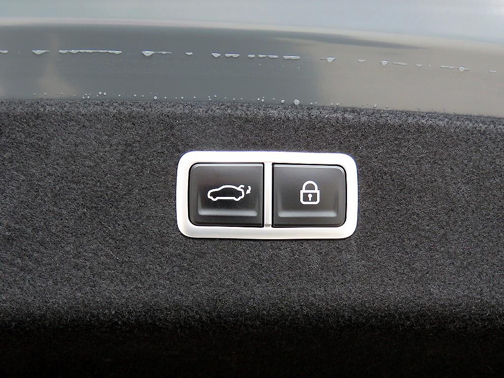 Genesis G80 — photo 15