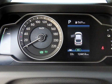 Hyundai Ioniq — photo 09