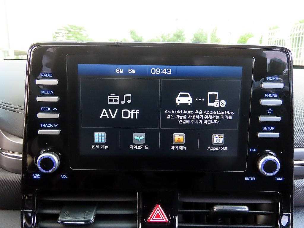 Hyundai Ioniq — photo 14