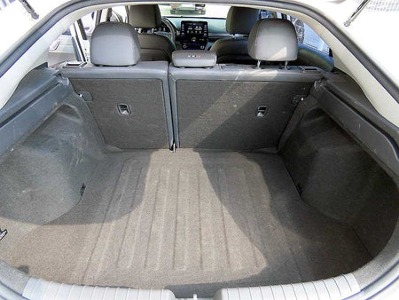 Hyundai Ioniq — photo 16