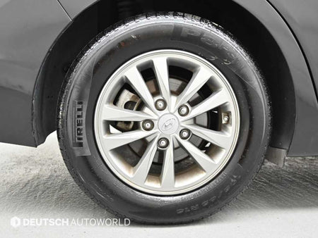 Hyundai Avante — photo 05