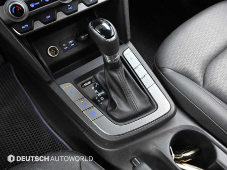 Hyundai Avante — photo 09