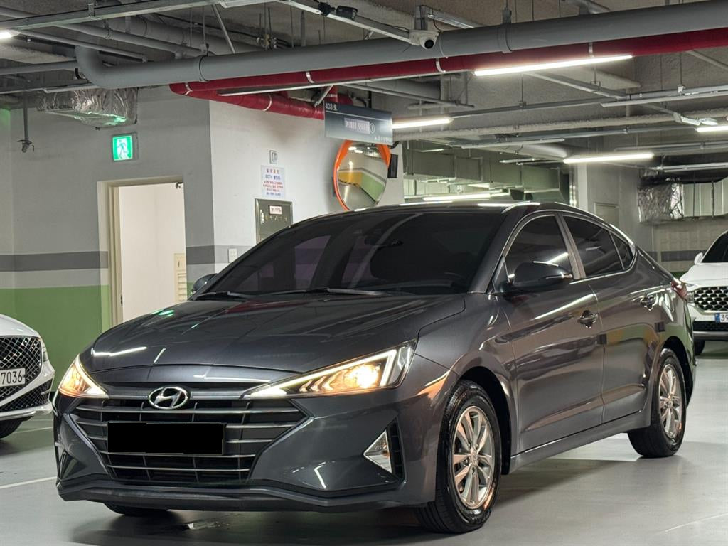 Hyundai Avante — photo 01