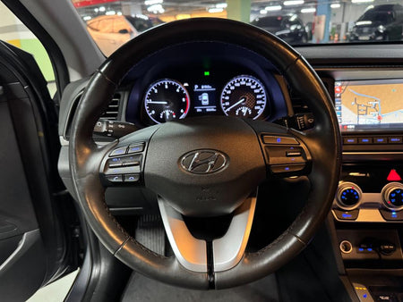 Hyundai Avante — photo 10
