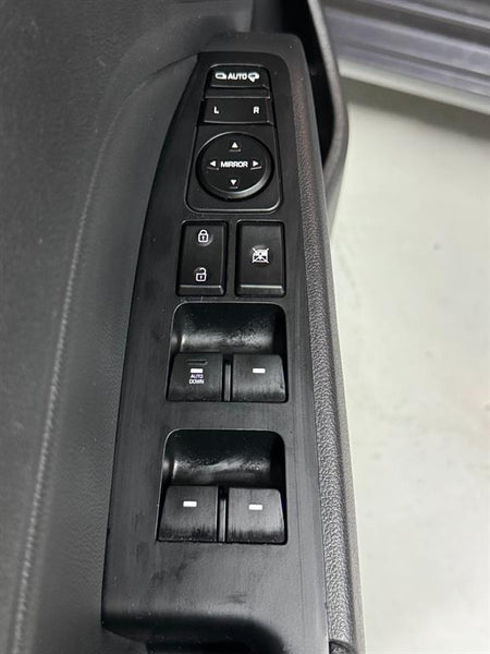 Hyundai Avante — photo 15