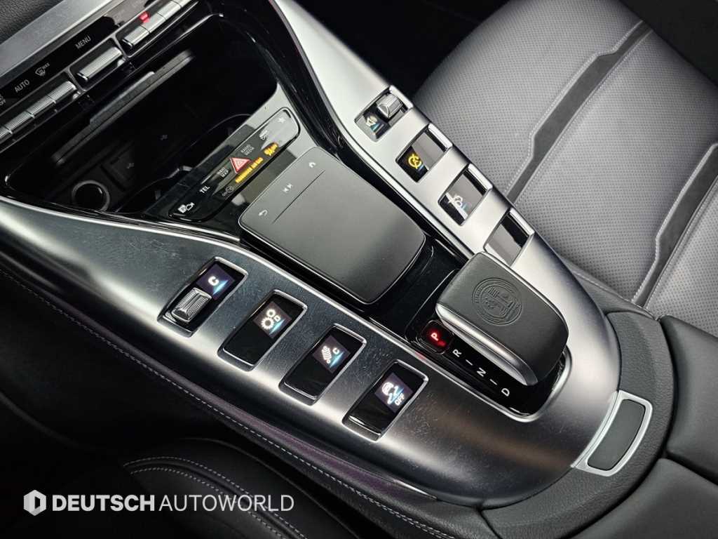Mercedes-Benz AMG GT — photo 09
