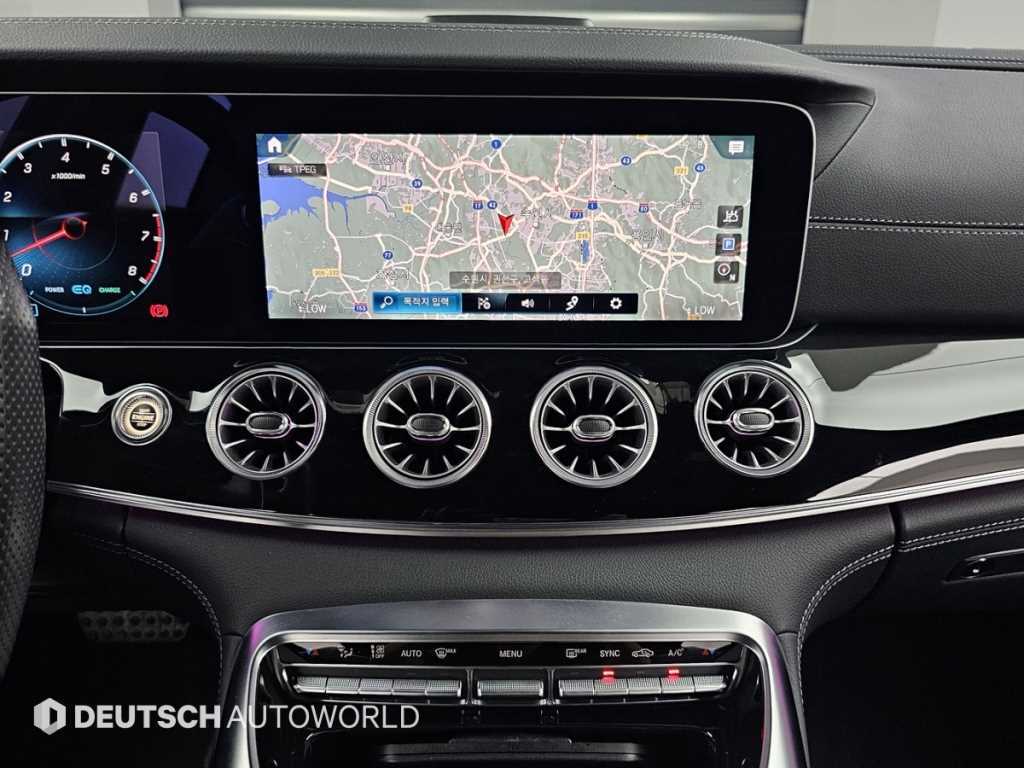 Mercedes-Benz AMG GT — photo 14