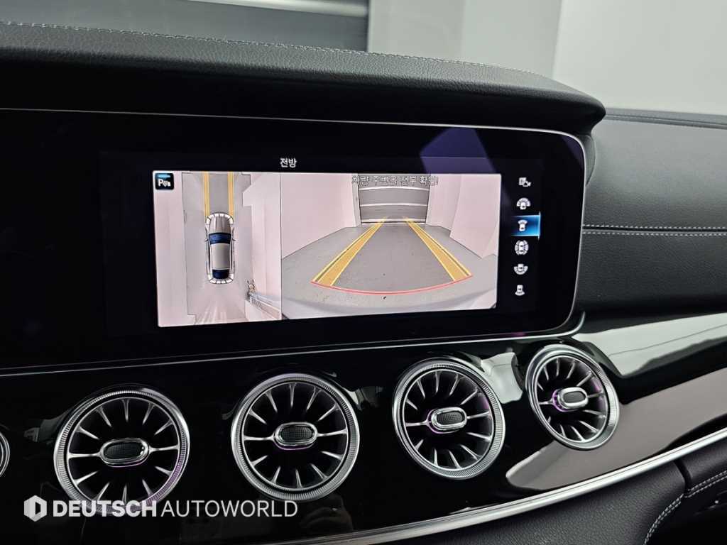Mercedes-Benz AMG GT — photo 15
