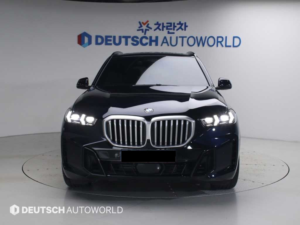 BMW X5 — photo 03