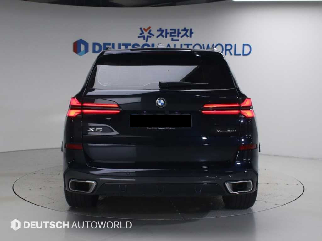 BMW X5 — photo 04