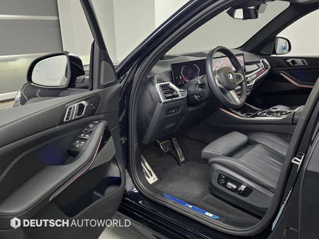 BMW X5 — photo 11