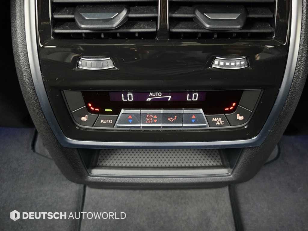BMW X5 — photo 16