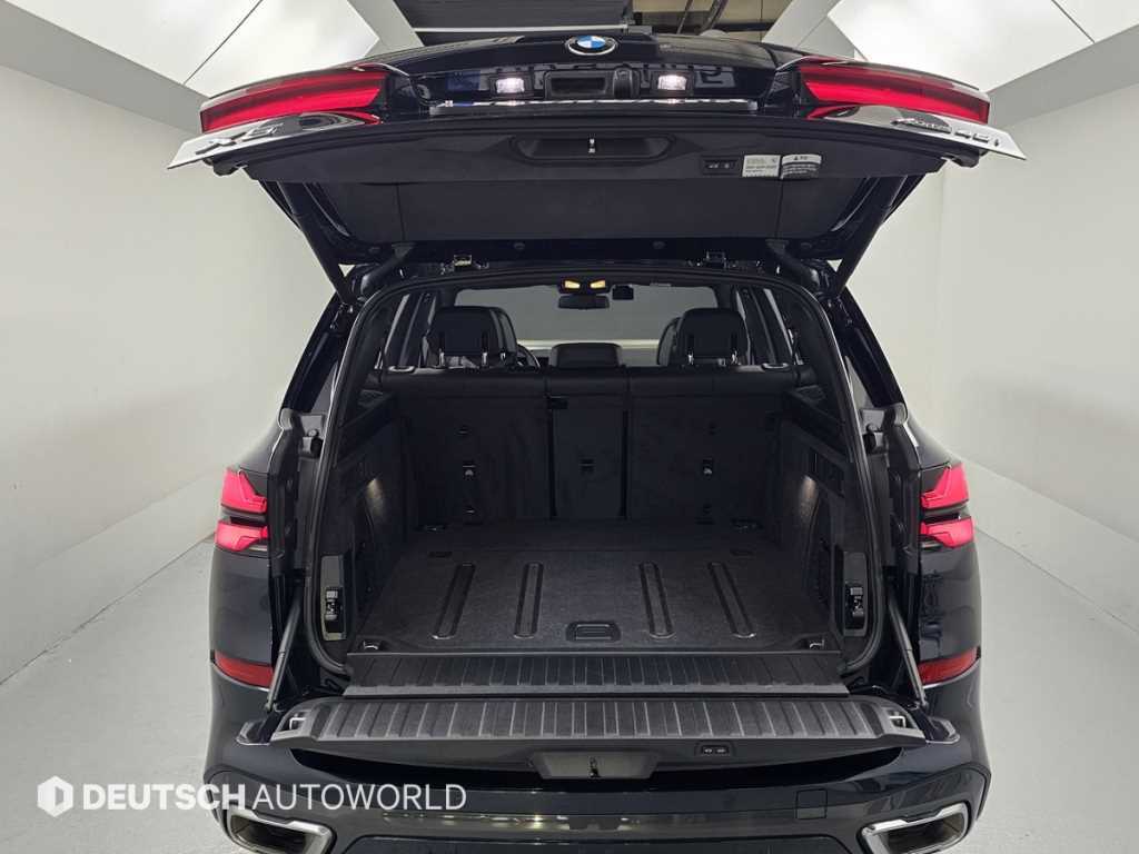 BMW X5 — photo 19
