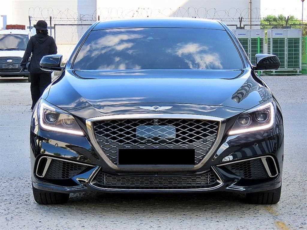Genesis G80 — photo 01