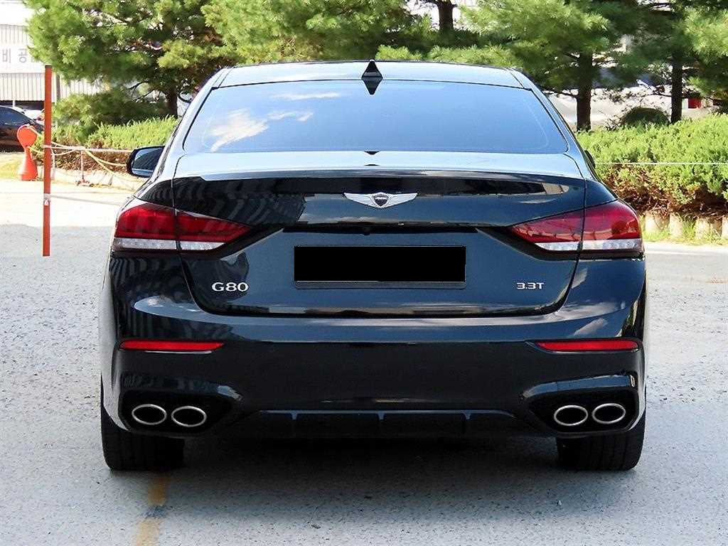Genesis G80 — photo 04