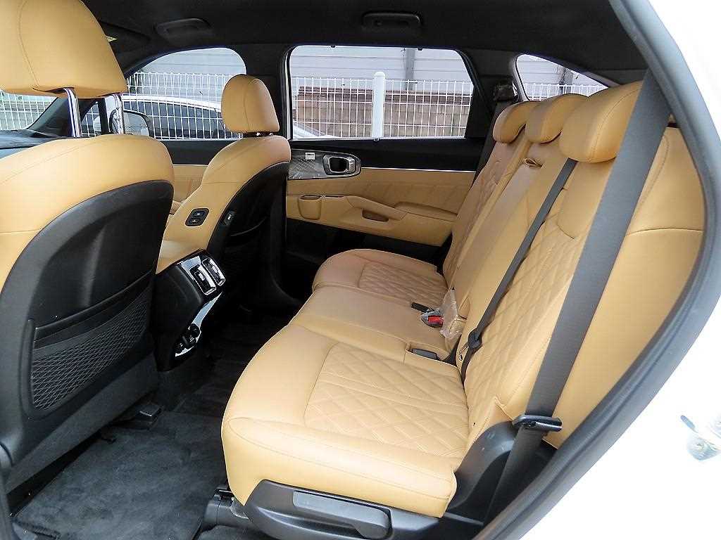Kia Sorento — photo 06