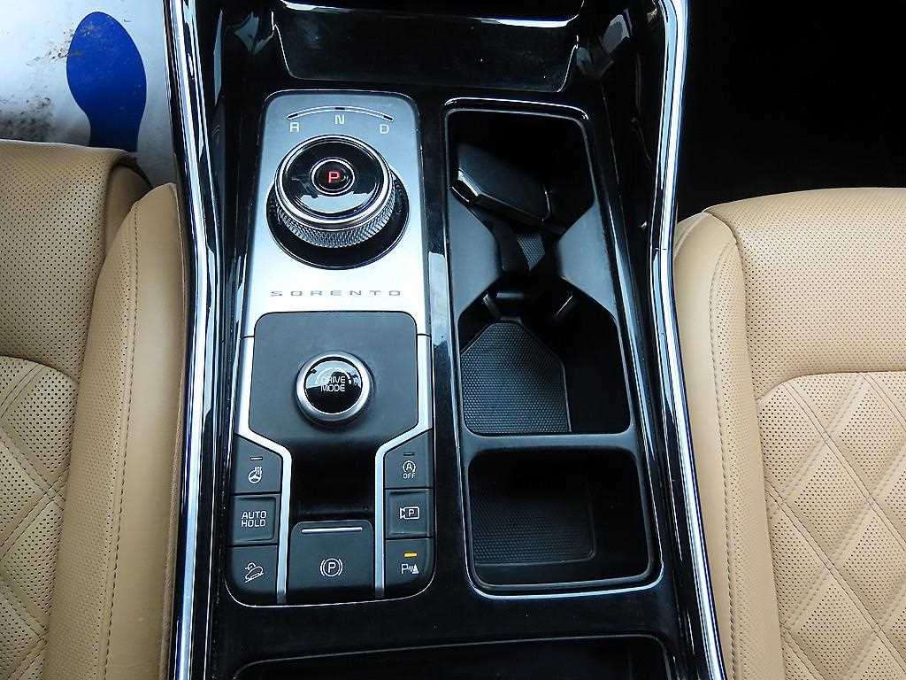 Kia Sorento — photo 10