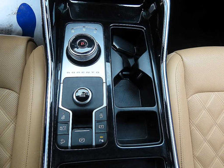 Kia Sorento — photo 10