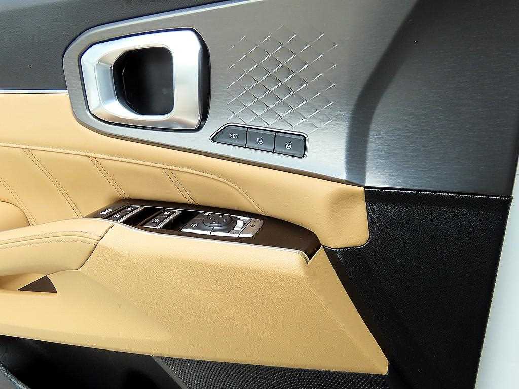 Kia Sorento — photo 11