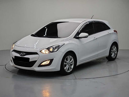 Hyundai i30 — photo 01