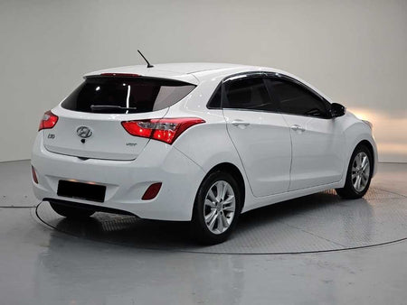 Hyundai i30 — photo 04
