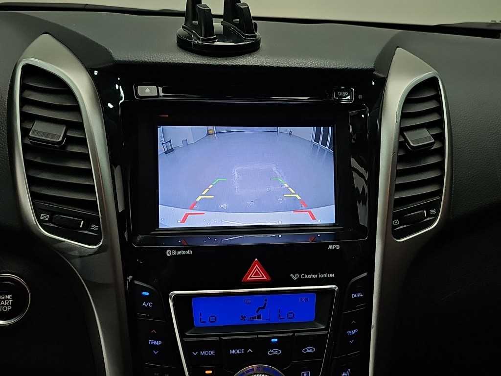 Hyundai i30 — photo 14